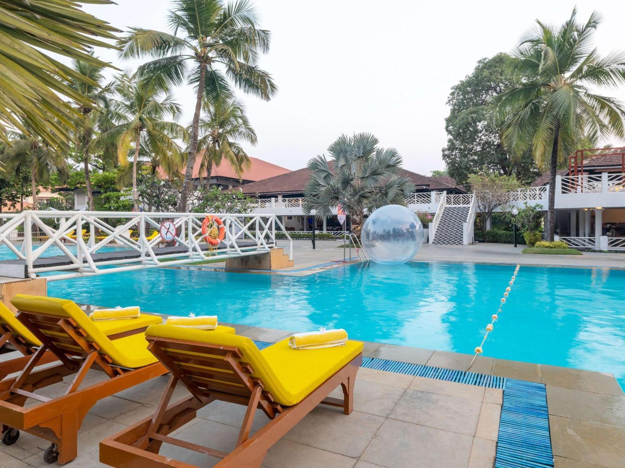 Novotel Goa Dona Sylvia Resort カベロッシム エクステリア 写真
