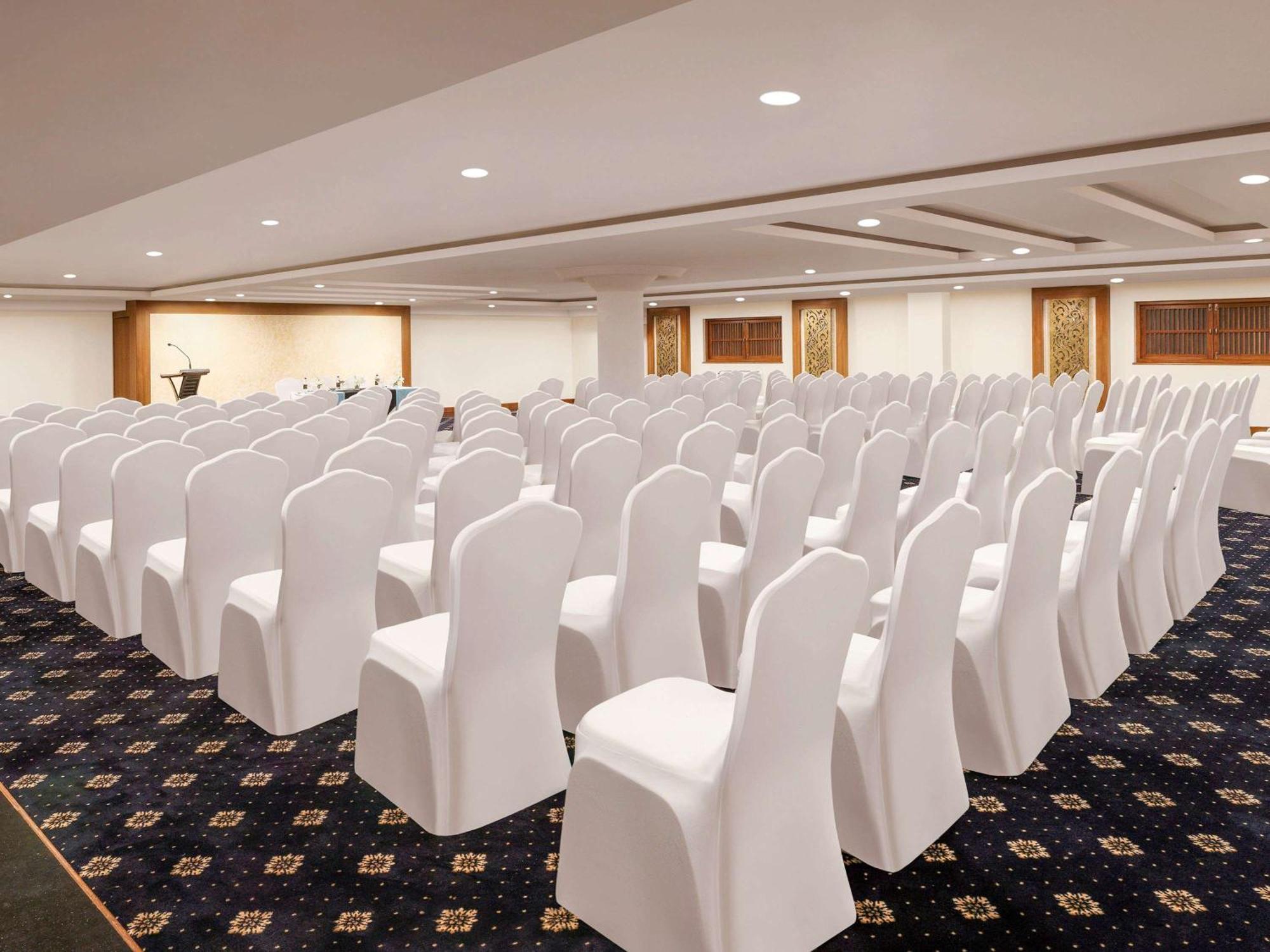 Novotel Goa Dona Sylvia Resort カベロッシム エクステリア 写真